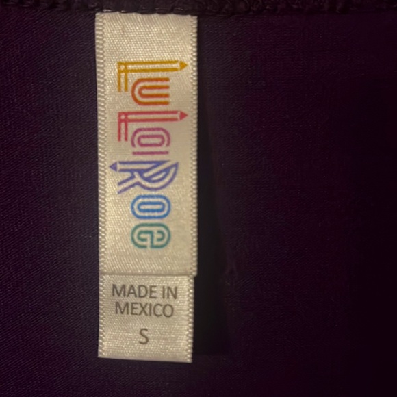 Top by LuLaRoe - Picture 4 of 4